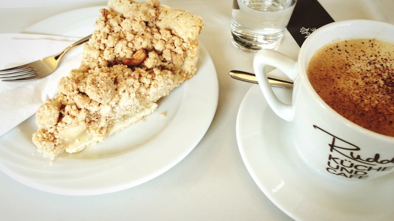 Let's go to a café - Photo by Sabrina Lamberth-Cocca