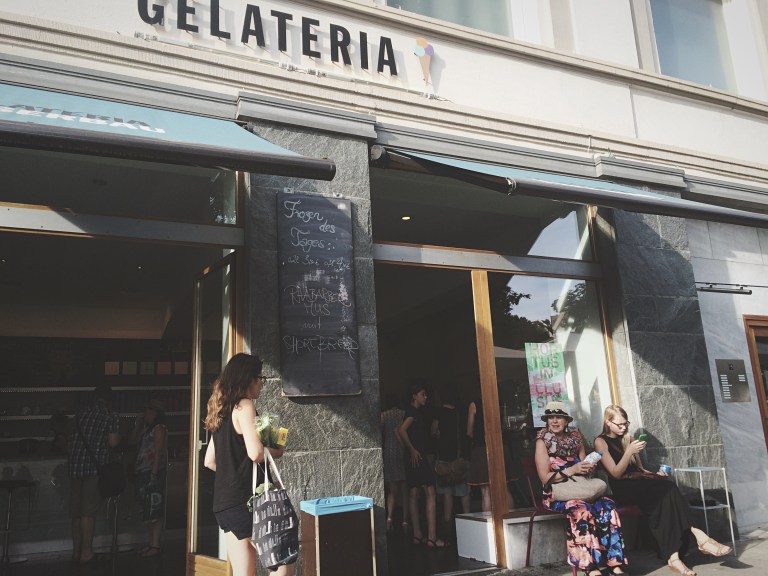 Let's go to a café - Photo by Sabrina Lamberth-Cocca